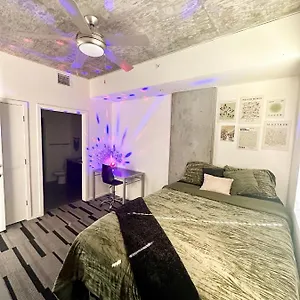 https://dt-phx-first-fridays-strip-roosevelt-art-district.hotelsofphoenix.com