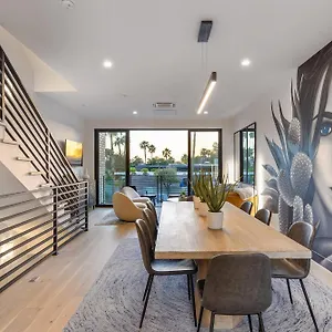 https://youre-in-old-town-here-new-townhome-awesome.hotelsofphoenix.com